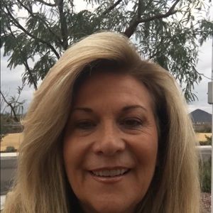 Meet your Posher, Deborah